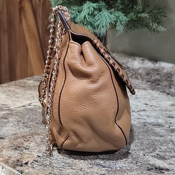 Tory Burch EUC Leather Flap Saddle Bag - Picture 7 of 16